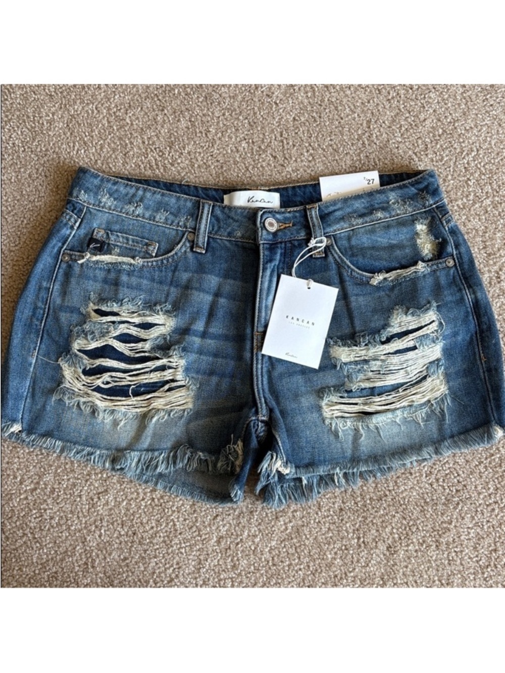 NWT KanCan Mid-Rise Denim Shorts Size 7 / 27